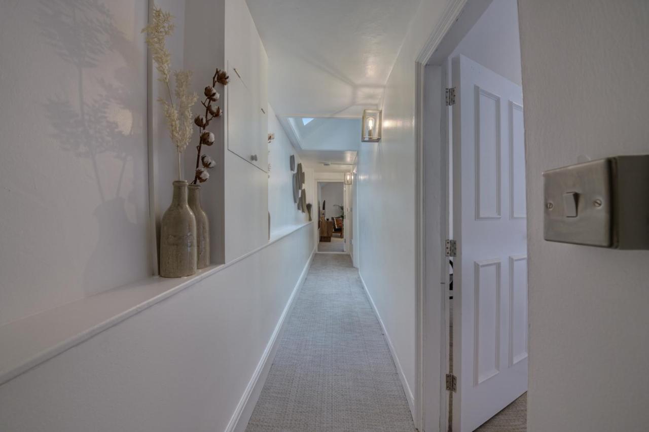 Beautiful Apartment On The Historic Rows Chester Exterior foto