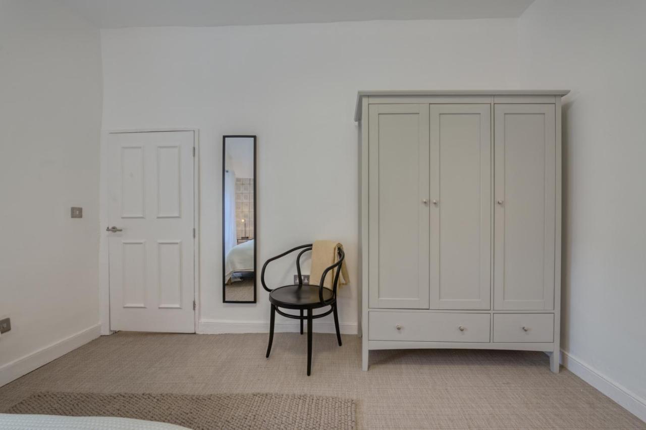 Beautiful Apartment On The Historic Rows Chester Exterior foto
