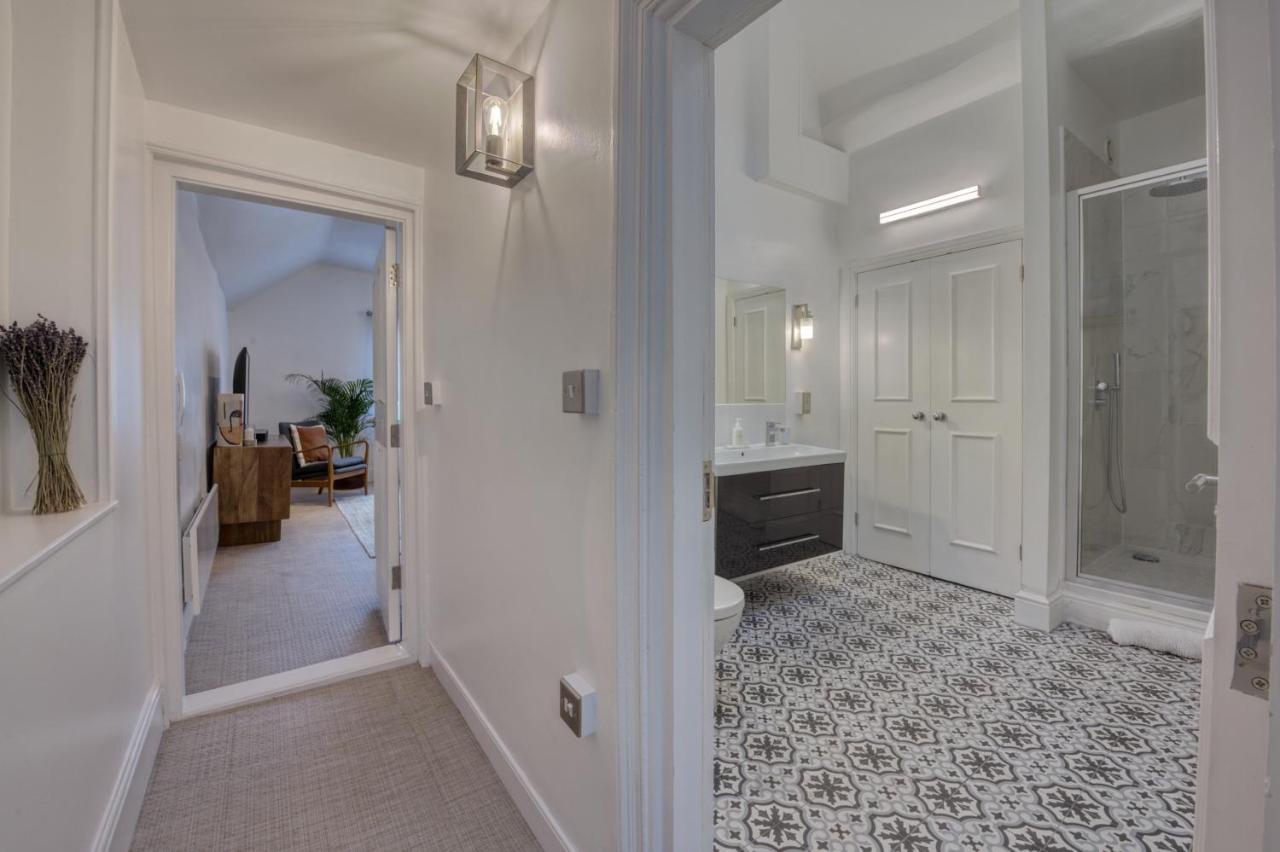 Beautiful Apartment On The Historic Rows Chester Exterior foto
